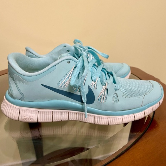NIKE-Women’s Shoes-Size 7 - Picture 1 of 7